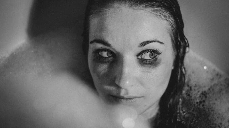 Correntes Invisíveis_Por que insistimos em lugares que nos machucam?